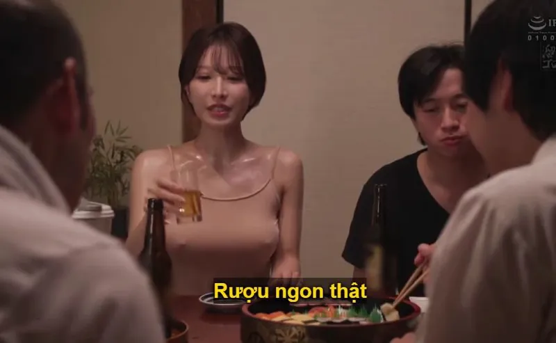 Bà xã gạ đụ cả gia đình người chồng vì ông xã dẫn về quê rồi bỏ bê nứng lồn sml